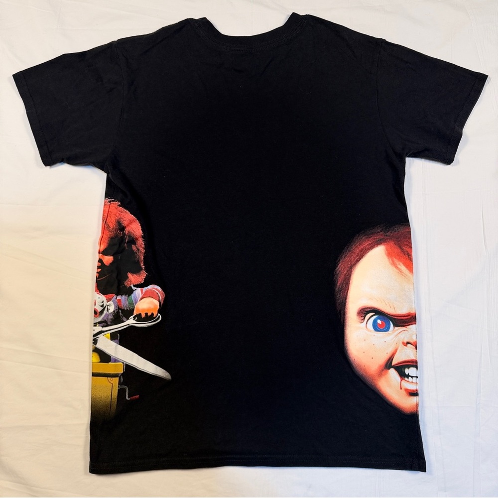 Chucky Childs Play T-Shirt Medium Embroidered Letters Wrap Around Print Horror‎ - Picture 3 of 10